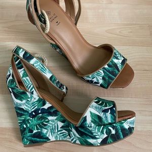 Call it Spring sandals